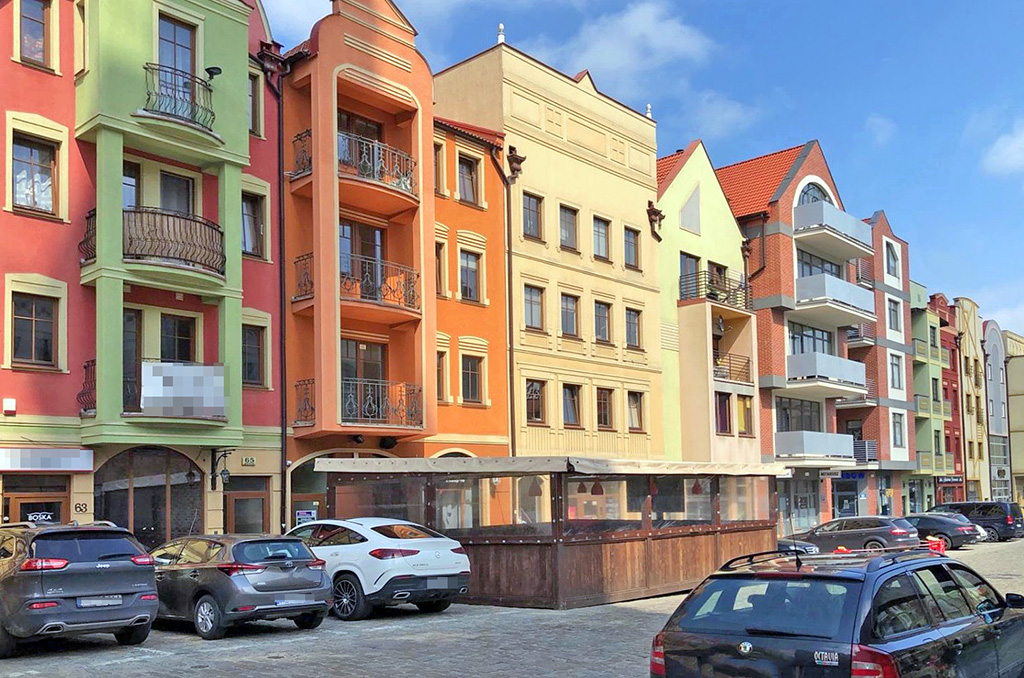 frontowa elewacja nieruchomości inwestycyjnej do sprzedaży Legnica (okolice)