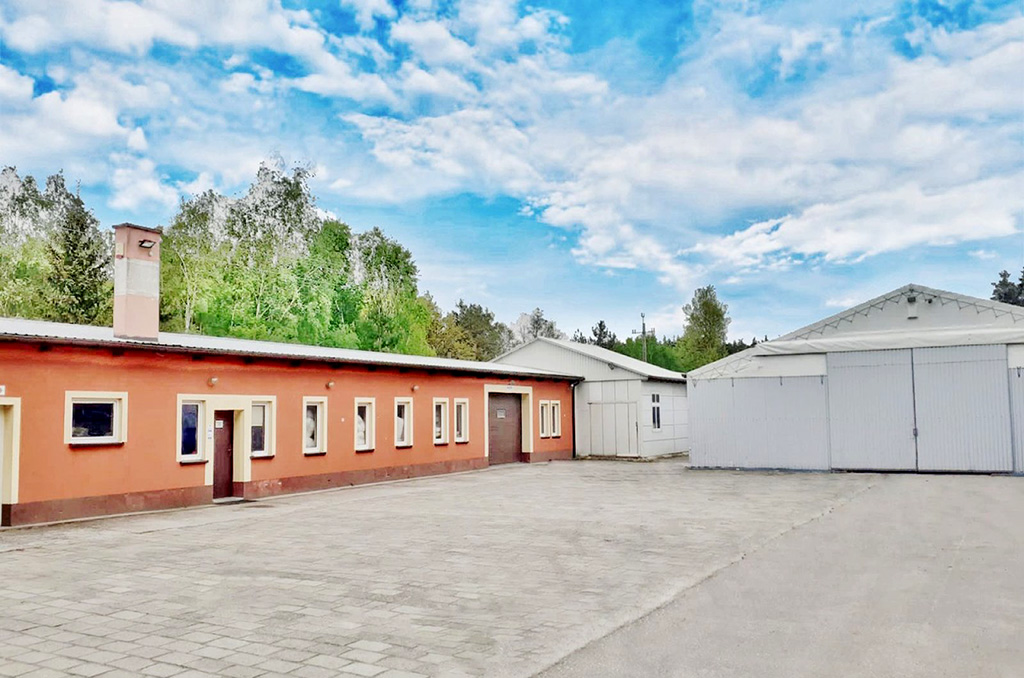 dodatkowe budynki wchodzące w skład nieruchomości inwestycyjnej na sprzedaż Kalisz (okolice)