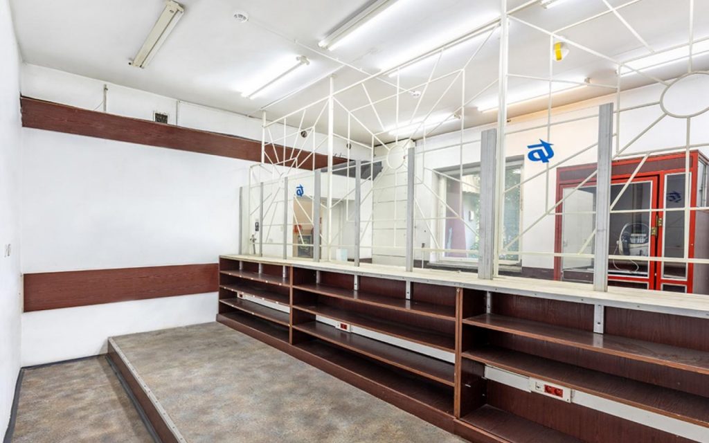 imponujące wnętrze nieruchomości komercyjnej na sprzedaż Katowice (okolice)