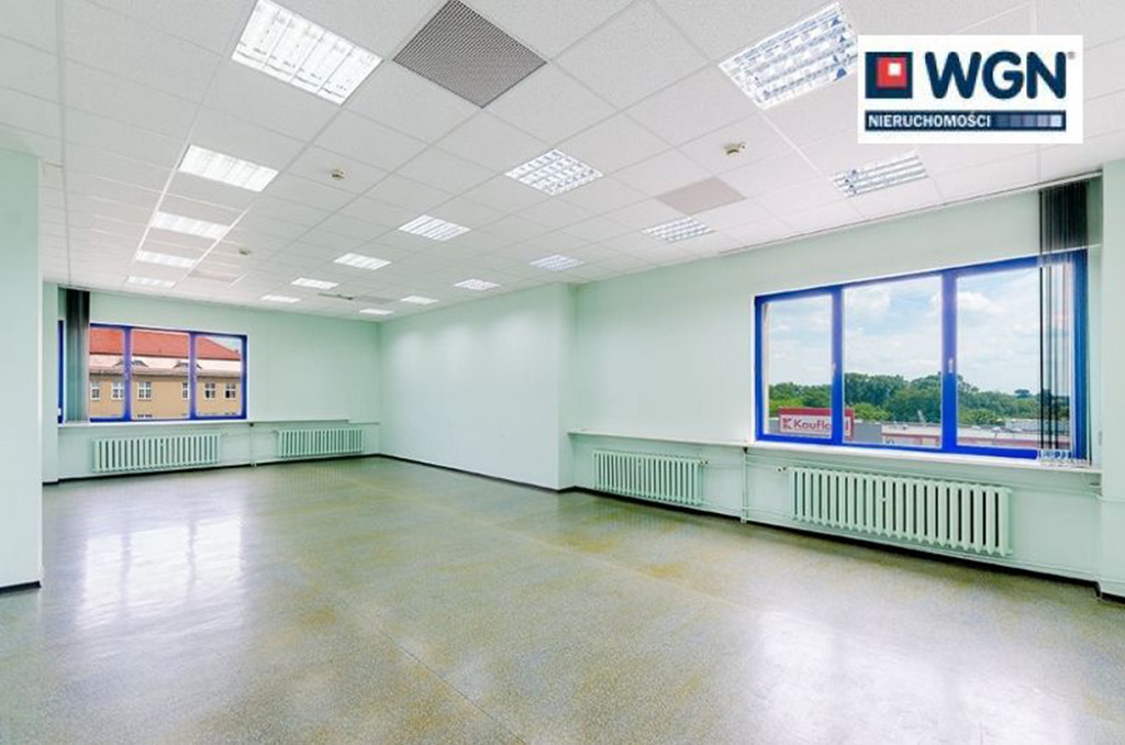 nowoczesna hala w nieruchomości komercyjnej na sprzedaż Poznań (okolice)