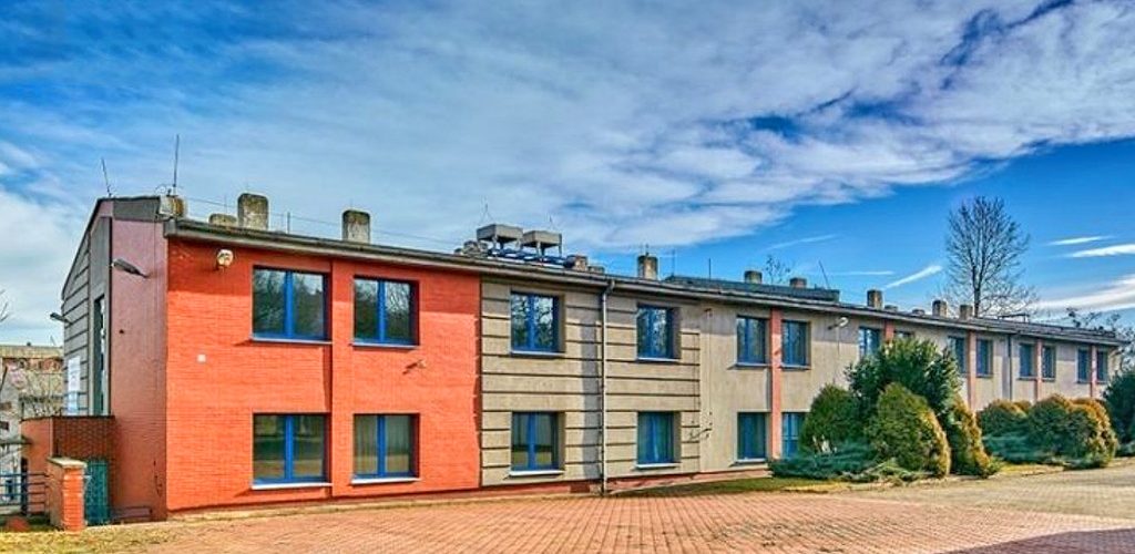 frontowa elewacja nieruchomości inwestycyjnej do sprzedaży Katowice (okolice)