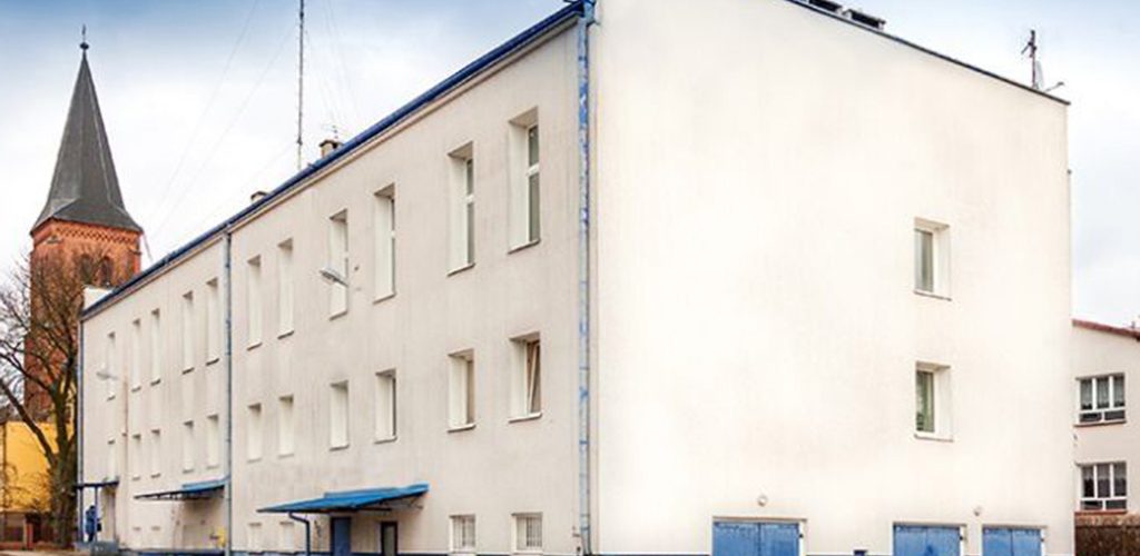 widok z boku na nieruchomość inwestycyjną do sprzedaży Mazury