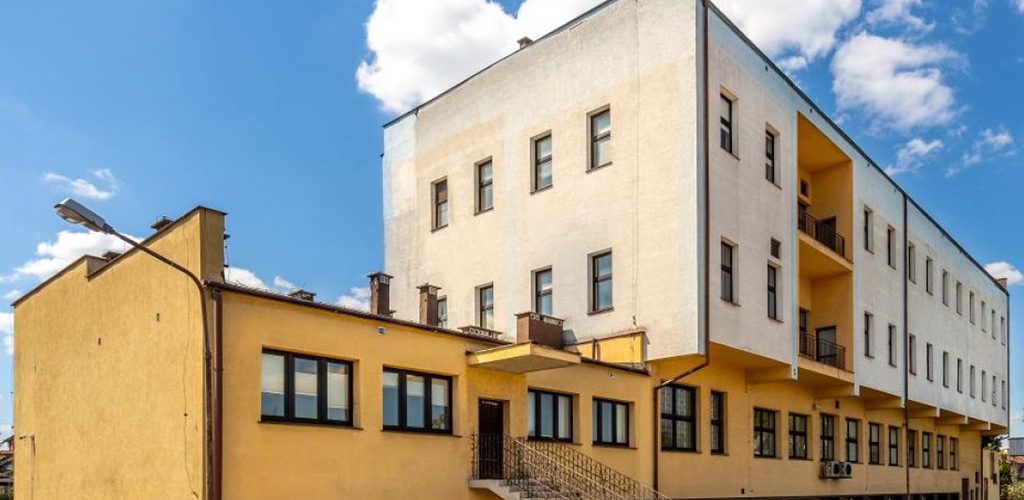 imponująca bryła nieruchomości inwestycyjnej do sprzedaży Radom