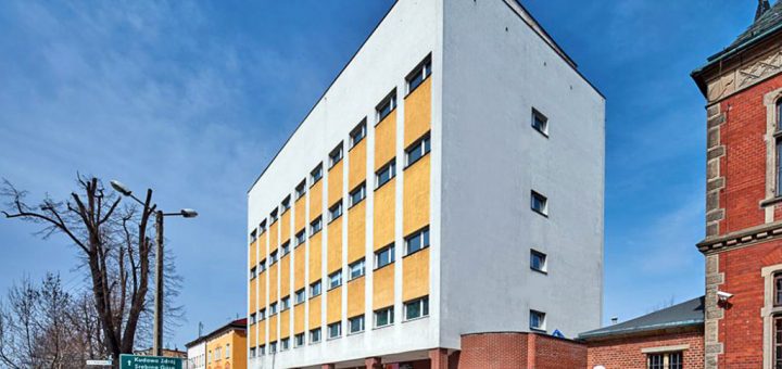 imponująca bryła nieruchomości inwestycyjnej do sprzedaży Kłodzko (okolice)