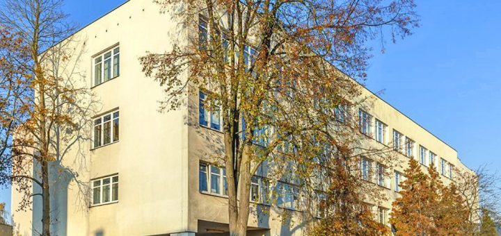 okazała bryła nieruchomości inwestycyjnej do sprzedaży Siedlce