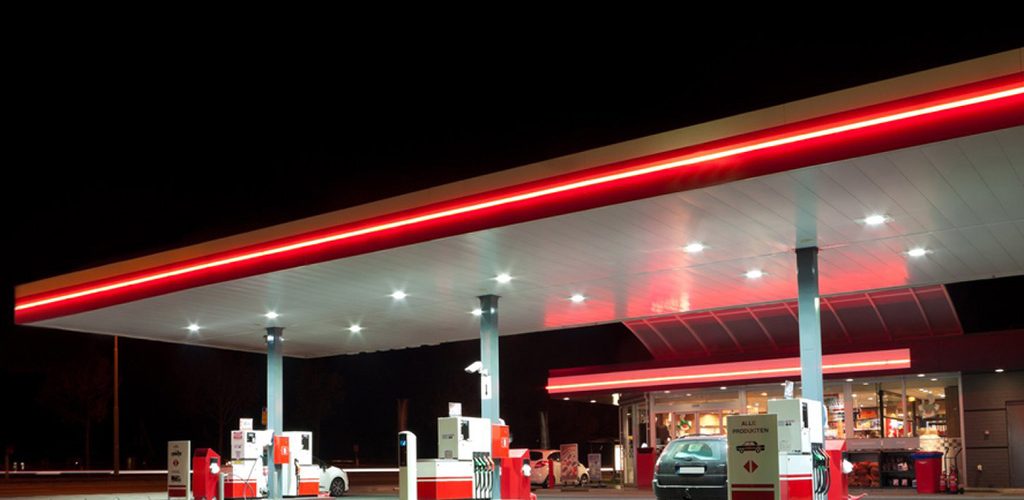 efektownie oświetlona nieruchomość inwestycyjna do sprzedaży Szczecin