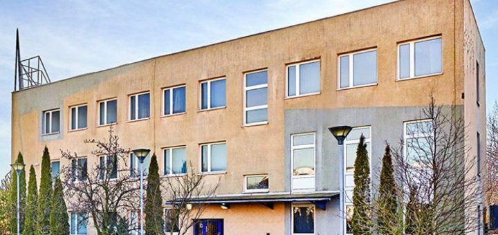 frontowa elewacja nieruchomości inwestycyjnej do sprzedaży Częstochowa (okolice)