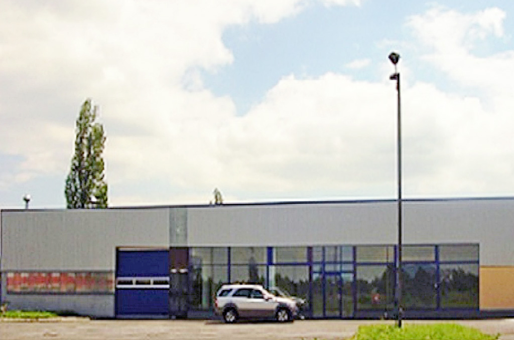 frontowa elewacja nieruchomości inwestycyjnej do sprzedaży Opole (okolice)