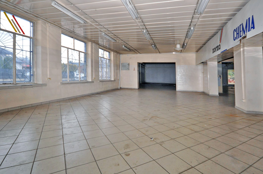 ciekawe wnętrze nieruchomości inwestycyjnej na sprzedaż Piotrków Trybunalski (okolice)