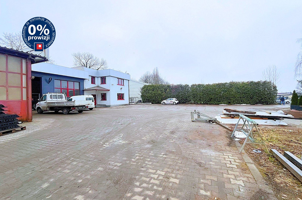 utwardzony plac przy nieruchomości komercyjnej na sprzedaż Inowrocław