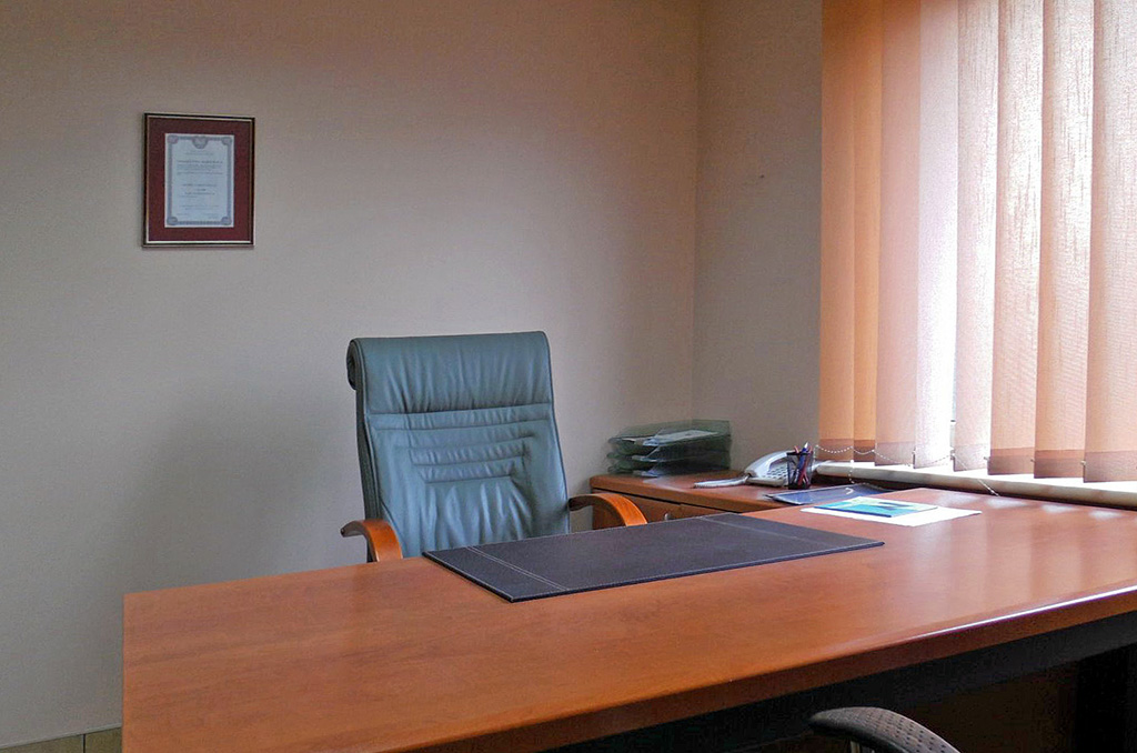 widok na biuro w nieruchomości komercyjnej do wynajęcia Częstochowa