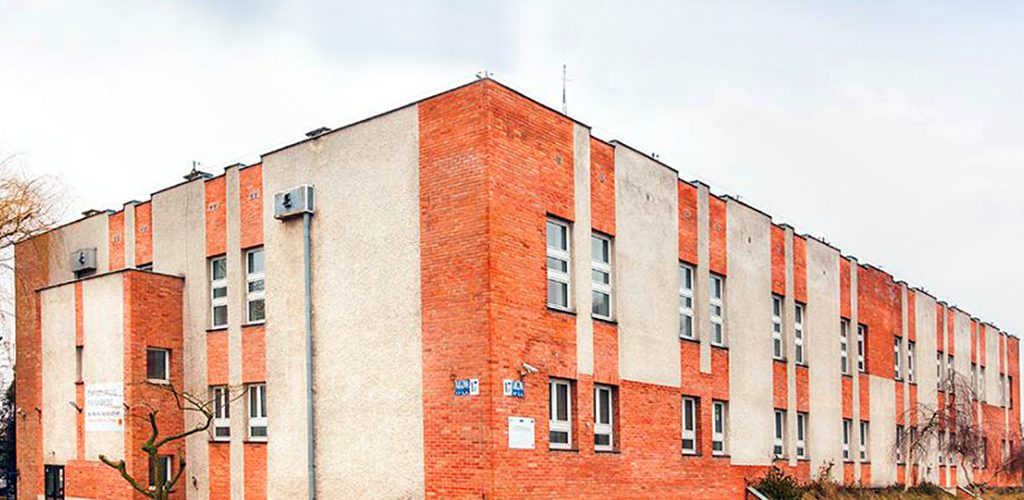 nowoczesny budynek wchodzący w skład nieruchomości inwestycyjnej do sprzedaży Malbork