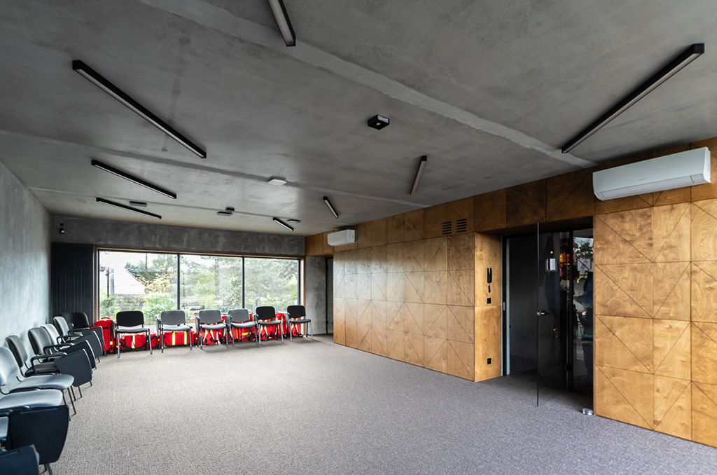 przestronne wnętrze nieruchomości inwestycyjnej na sprzedaż Poznań