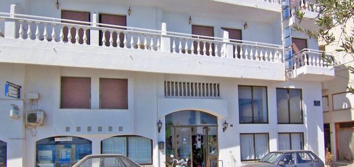 frontowa elewacja nieruchomości inwestycyjnej do sprzedaży Grecja (Kreta)