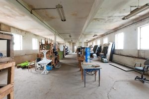 wnętrze nieruchomości inwestycyjnej na sprzedaż Wałbrzych (okolice)