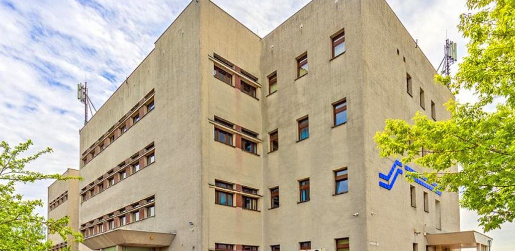 okazała bryła nieruchomości inwestycyjnej do sprzedaży Opole