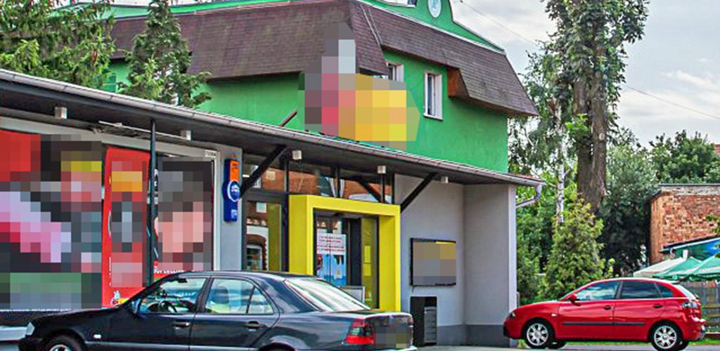 frontowa eleewacja nieruchomości inwestycyjnej do sprzedaży Bolesławiec (okolice)