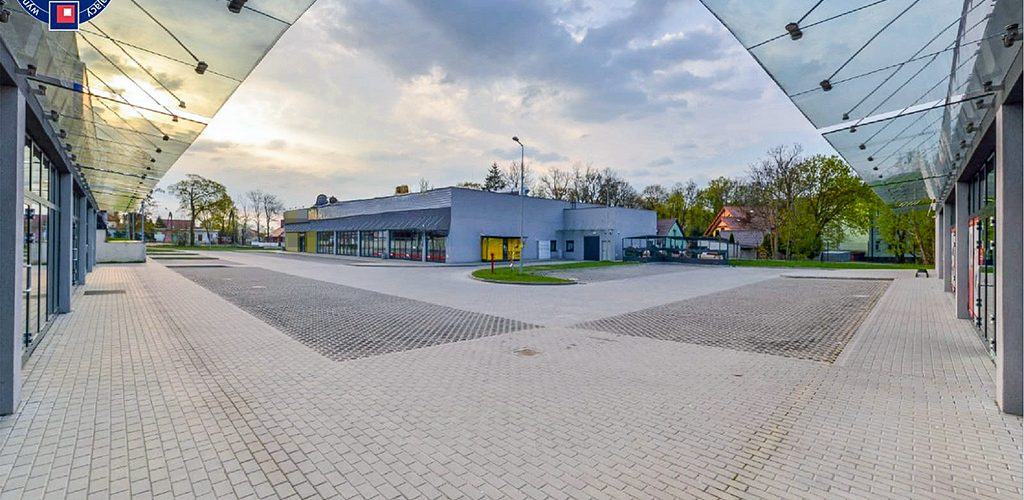 jeden z budynków wchodzących w skład nieruchomości inwestycyjnej do sprzedaży Ełk (okolice)