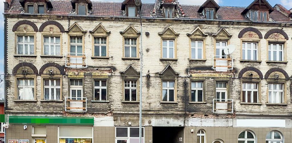frontowa elewacja nieruchomości inwestycyjnej do sprzedaży Katowice okolice