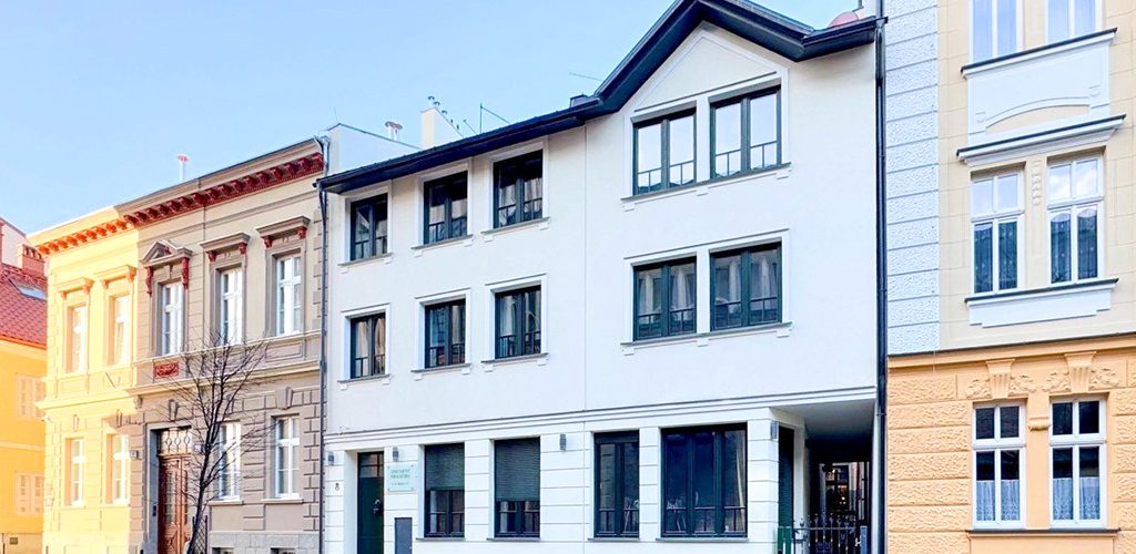 frontowa elewacja nieruchomości inwestycyjnej do sprzedaży Bielsko-Biała