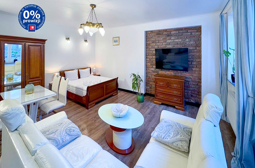 drugi z apartamentów na terenie nieruchomości komercyjnej na sprzedaż Bielsko-Biała