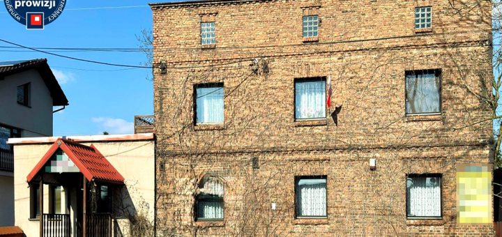 widok od wejścia do nieruchomości inwestycyjnej Katowice (okolice)
