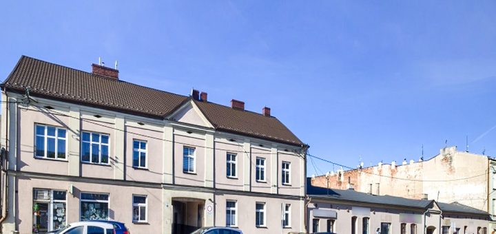 frontowa elewacja nieruchomości inwestycyjnej do sprzedaży Częstochowa