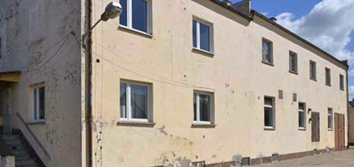 frontowa elewacja nieruchomości inwestycyjnej do sprzedaży Kalisz (okolice)