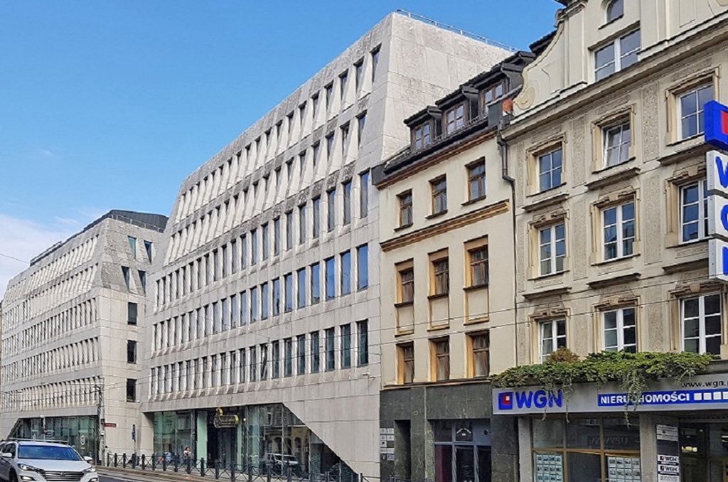 perspektywa z ulicy na nieruchomość inwestycyjną na sprzedaż Wrocław