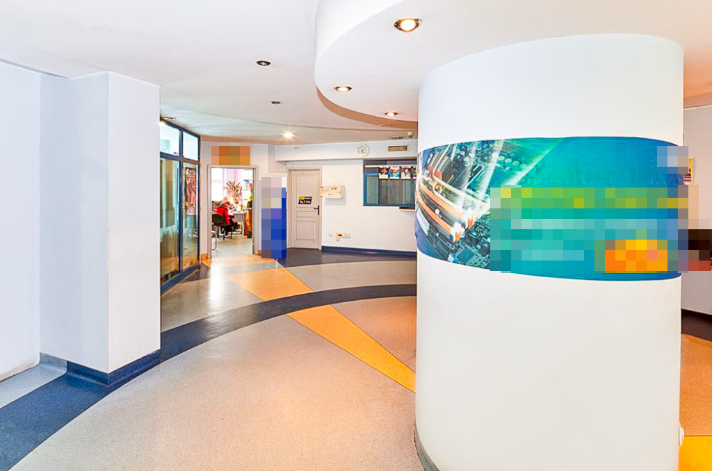 fragment korytarza na terenie nieruchomości komercyjnej do sprzedaży Nieruchomość inwestycyjna do sprzedaży Kłodzko (okolice)