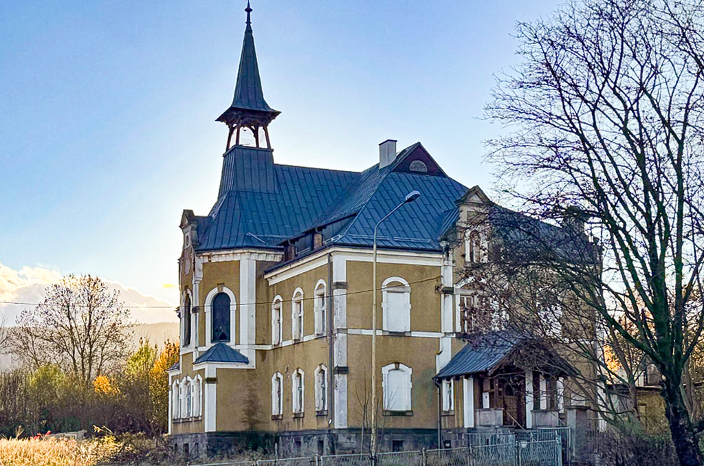 imponująca bryła nieruchomości inwestycyjnej do sprzedaży Dolny Śląsk