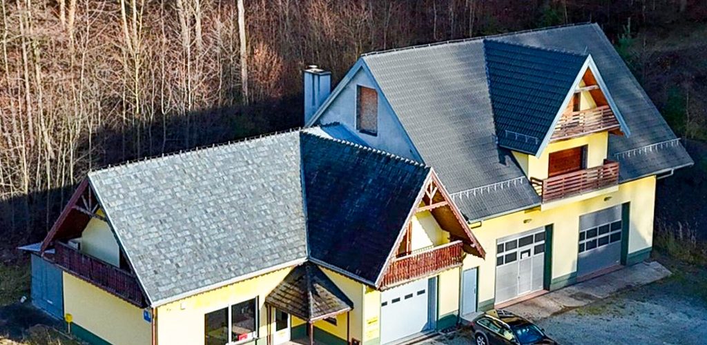 widok z lotu ptaka na nieruchomość inwestycyjną do sprzedaży Kłodzko okolice