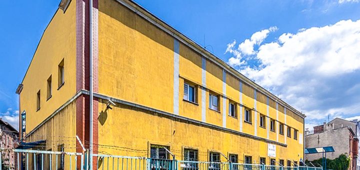 okazała bryła nieruchomości inwestycyjnej do sprzedaży Katowice okolice