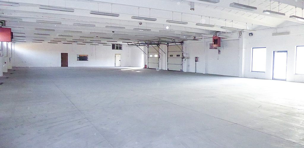 przestronna hala na terenie nieruchomości inwestycyjnej do wynajęcia Częstochowa