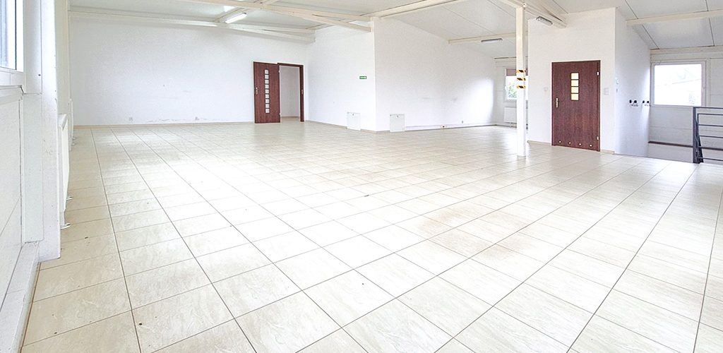 przestronne wnętrze nieruchomości inwestycyjnej do wynajęcia Katowice okolice