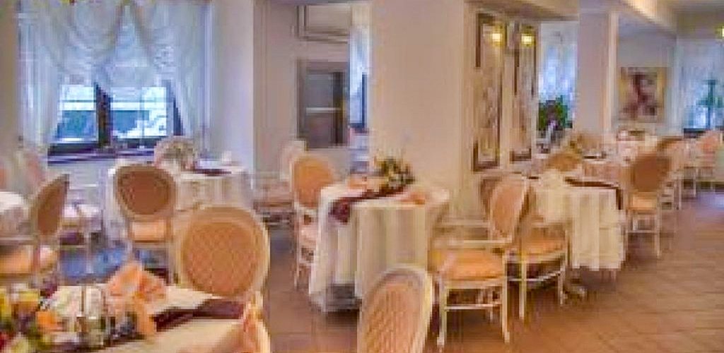 sala restauracyjna na terenie nieruchomości inwestycyjnej do sprzedaży Bielsko-Biała okolice