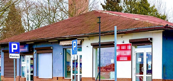 frontowa elewacja nieruchomości inwestycyjnej do sprzedaży nad morzem