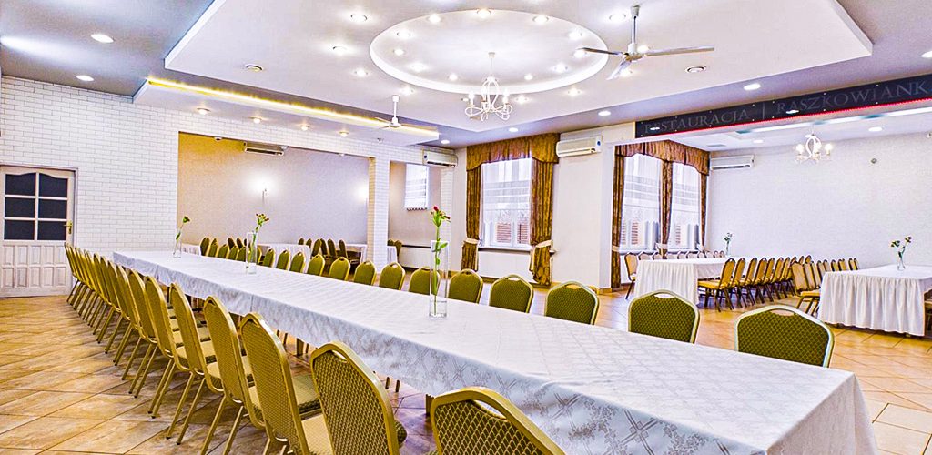 sala restauracyjna na terenie nieruchomości inwestycyjnej do wynajęcia Ostrów Wielkopolski okolice