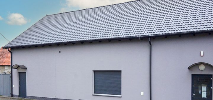 frontowa elewacja nieruchomości inwestycyjnej do sprzedaży Legnica okolice