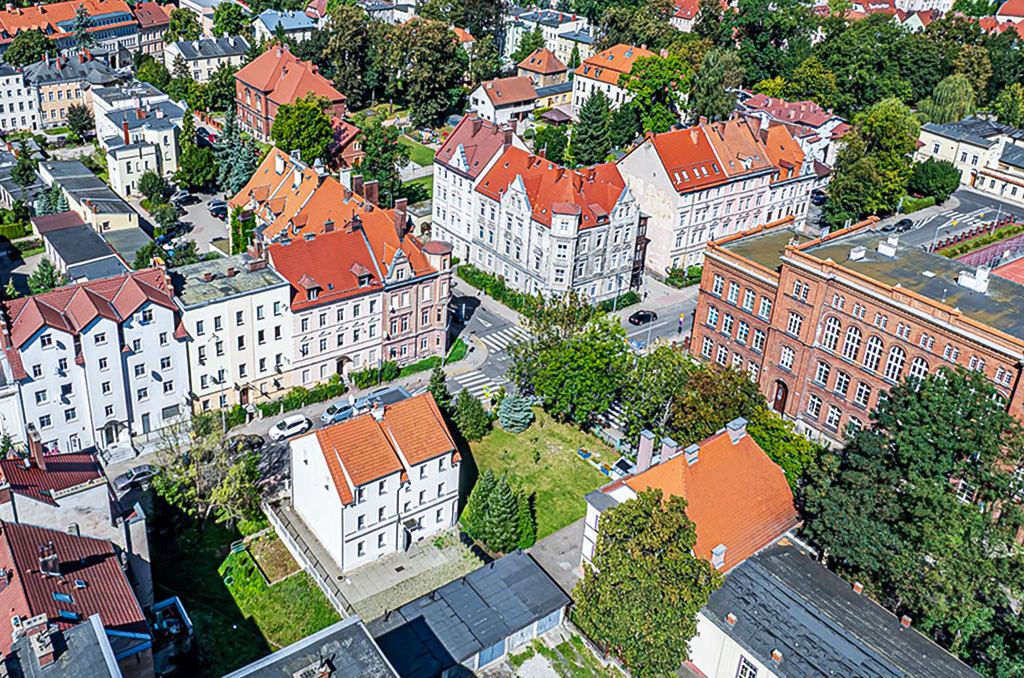 imponująca okolica, gdzie znajduje się nieruchomość komercyjna do sprzedaży Bolesławiec