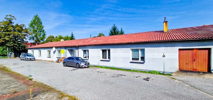 frontowa elewacja nieruchomości inwestycyjnej do sprzedaży Kraków (okolice)