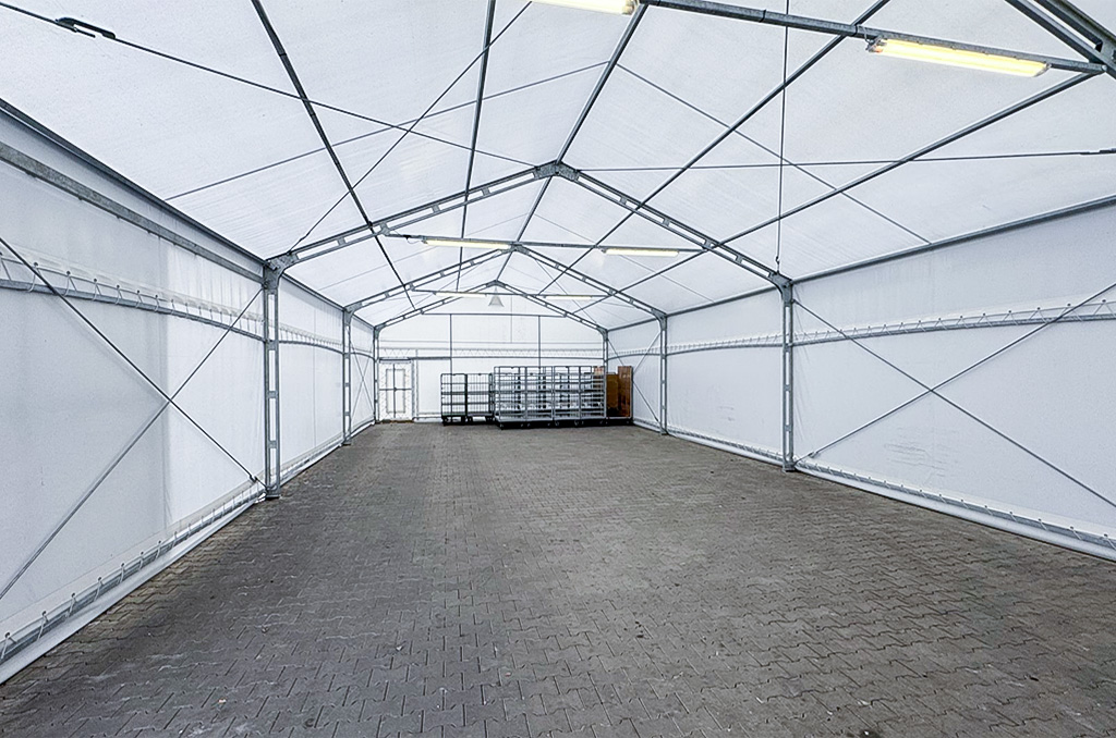 dodatkowy namiot na terenie nieruchomości komercyjnej na wynajem Ostrów Wielkopolski (okolice)