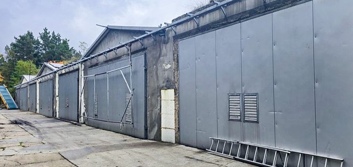 widok na gale produkcyjne na terenie nieruchomości inwestycyjnej do sprzedaży Zielona Góra okolice