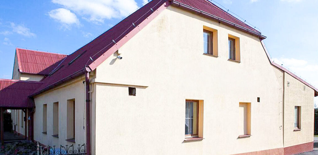 widok z boku na nieruchomość inwestycyjną na sprzedaż Zielona Góra (okolice)