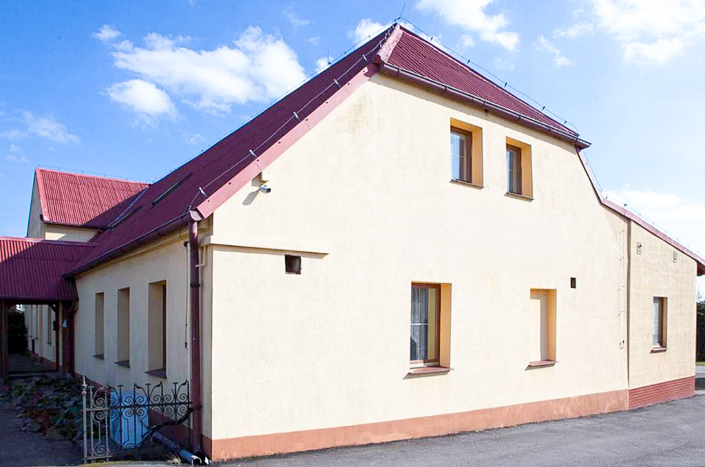 widok z boku na nieruchomość inwestycyjną na sprzedaż Zielona Góra (okolice)