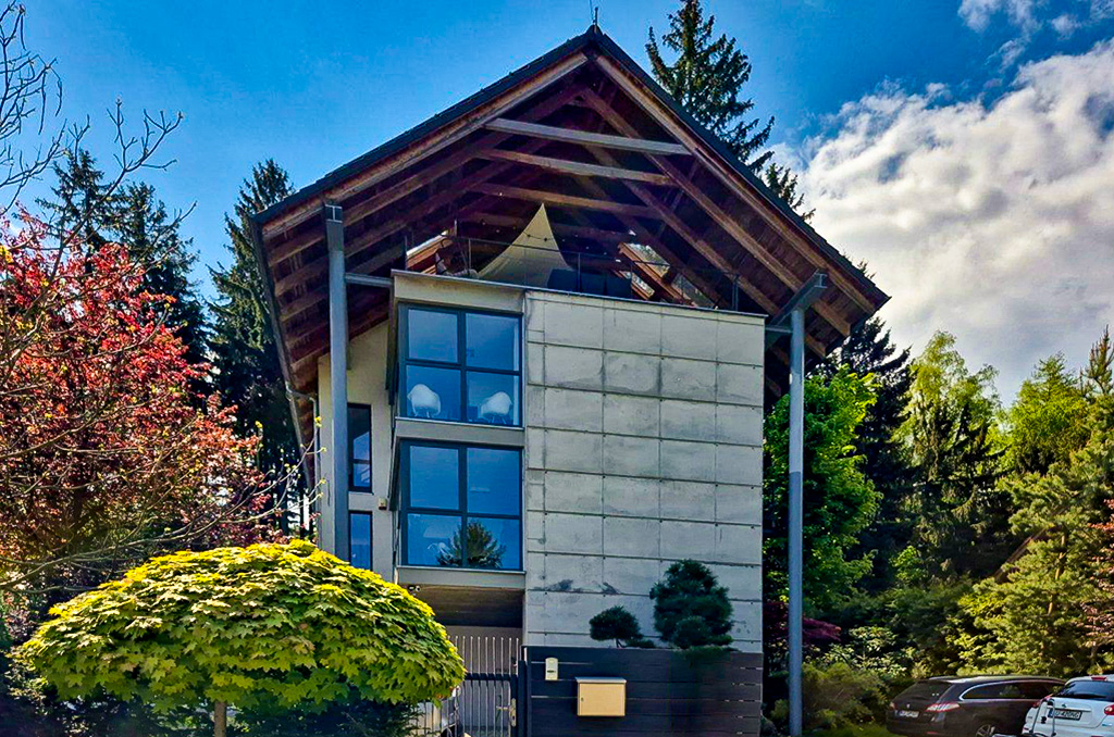 imponująca architektura nieruchomości inwestycyjnej do sprzedaży Jelenia Góra (okolice)