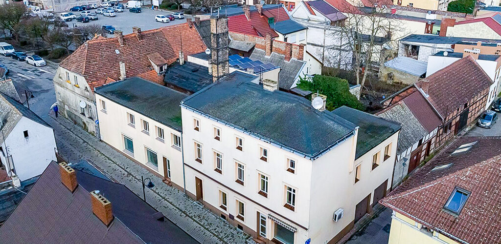 widok z lotu ptaka na nieruchomość inwestycyjną do sprzedaży Poznań (okolice)