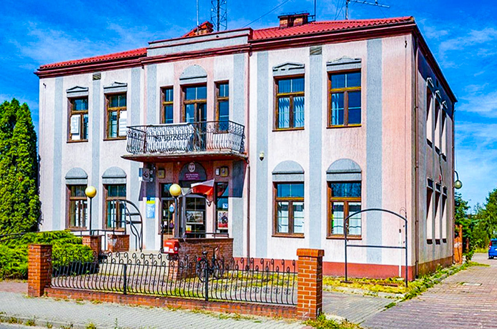 frontowa elewacja nieruchomości inwestycyjnej do sprzedaży Częstochowa (okolice)