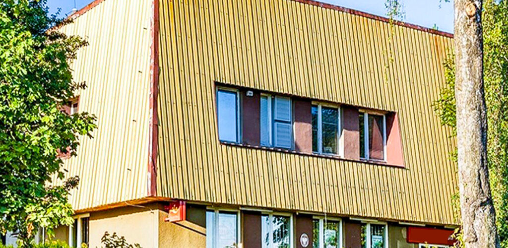 Charakterystyczna architektura nieruchomości inwestycyjnej do sprzedaży Katowice (okolice)