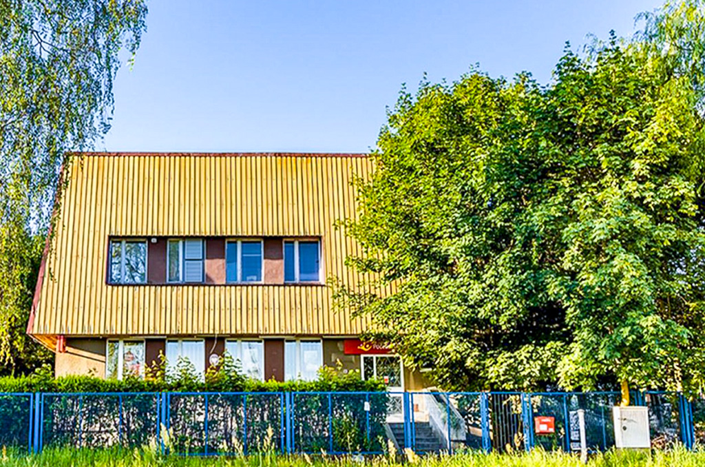Frontowa elewacja nieruchomo części inwestycyjnej na sprzedaż Katowice okolice